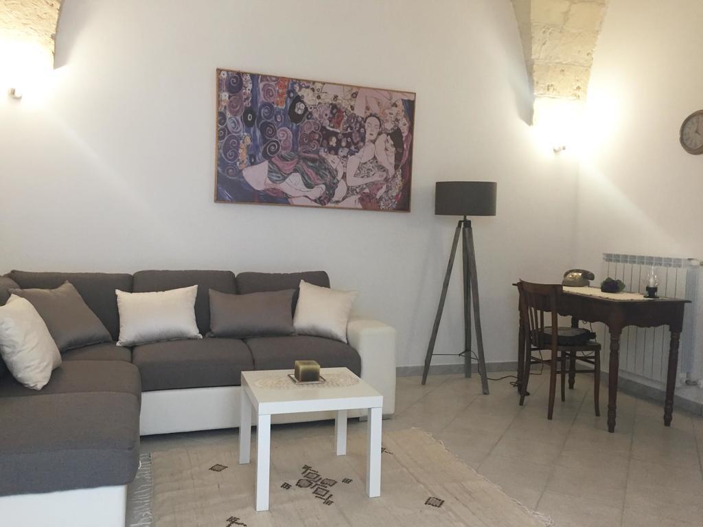 Rudiae Apartment Lecce Bagian luar foto